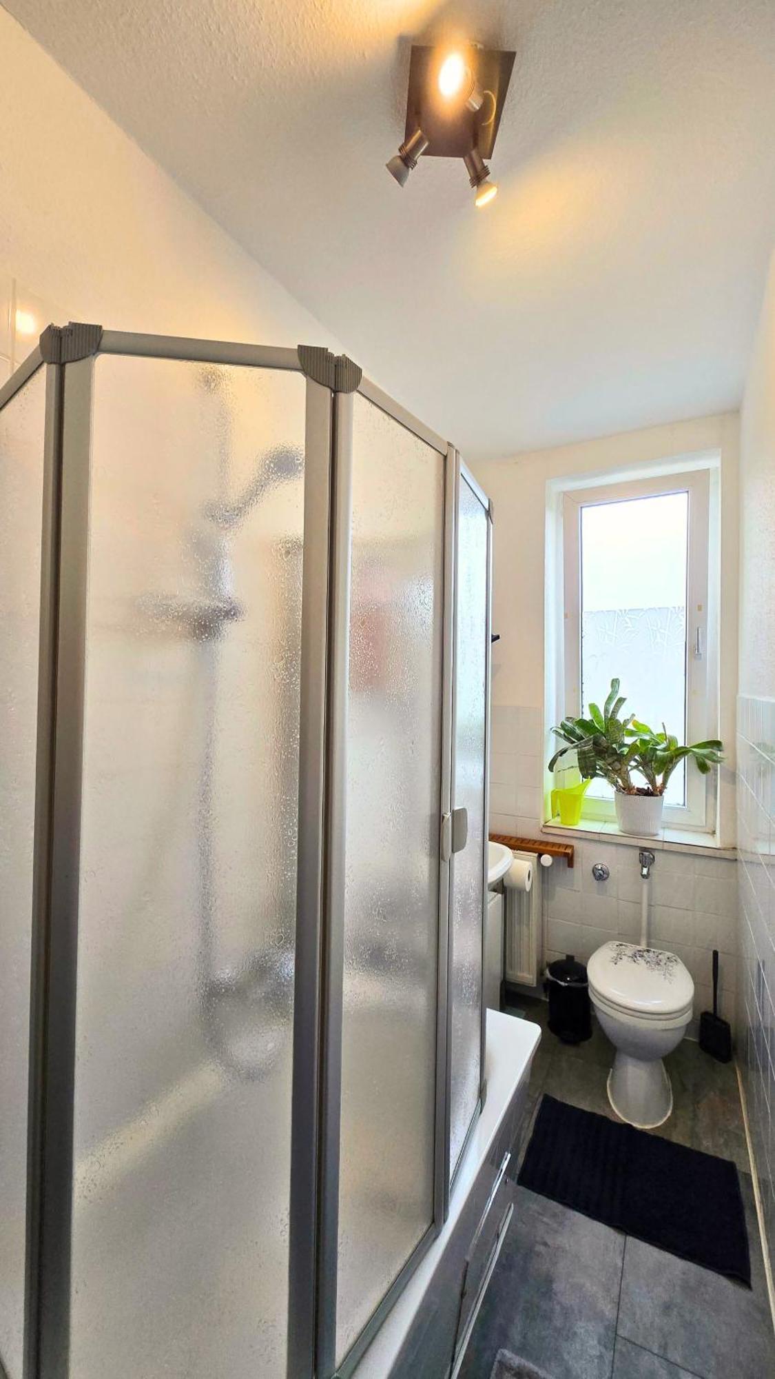 Beautiful Cozy 1-Room Apartment, Near Rhine Дюселдорф Екстериор снимка